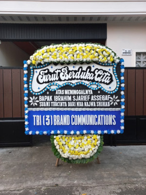 Papan Bunga Duka di Pulau Kelapa